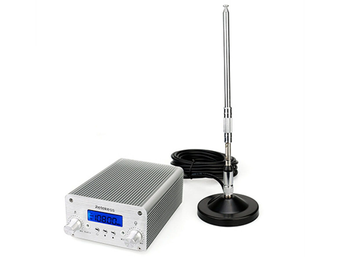 FM Broadcast Transmitter with Antenna - 15 Watt