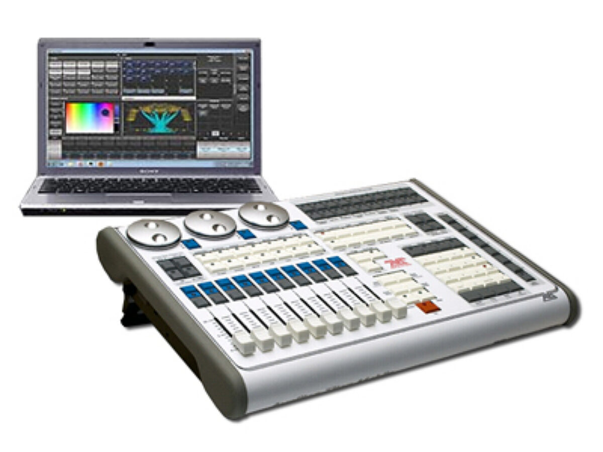 Avolites Titan Mobile w/ HP Touchsmart PC