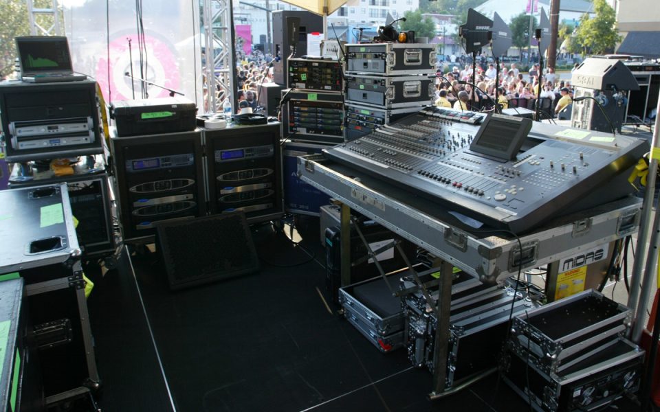 Monitor World